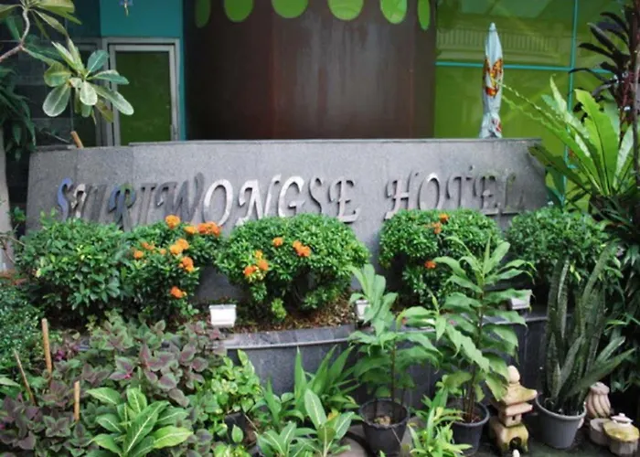 Suriwongse Hotel