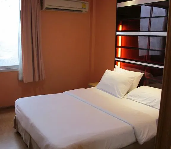 Suriwongse Hotel